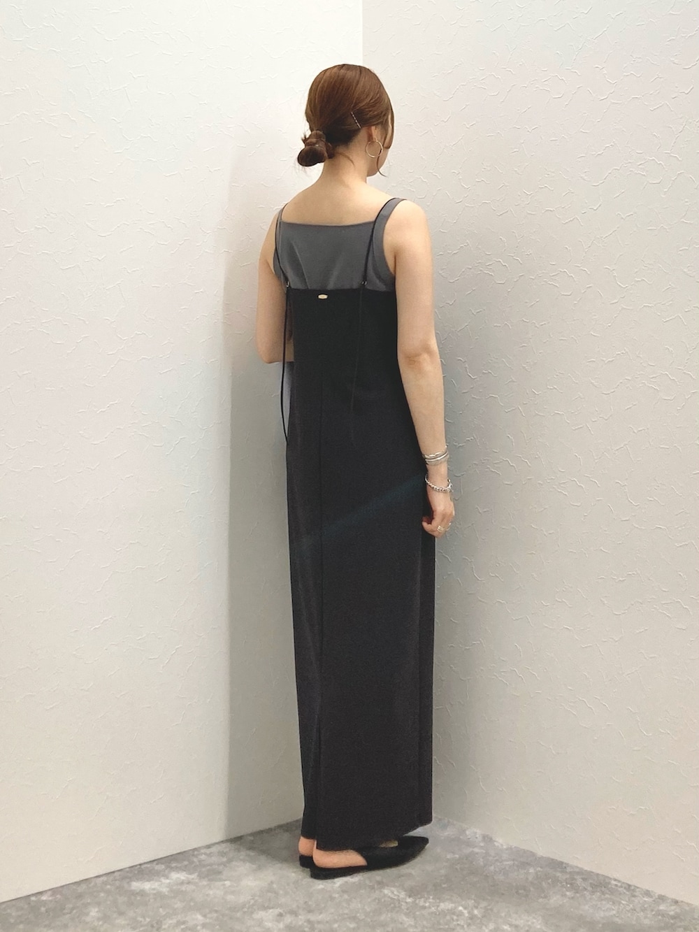 「ポインテッドトゥ、ショートジャケット、低身長、キャミワンピ、低身長コーデ、152cm、サッカージャケット、150cm台コーデ」｜「NOLLEY’Sの《セットアップ対応》ウォッシャブルサッカーストライプショートジャケット（テーラードジャケット、ブルー系）」を使った、nol murakamiさん（レディース・152cm）の夏コーディネートの9枚目の写真