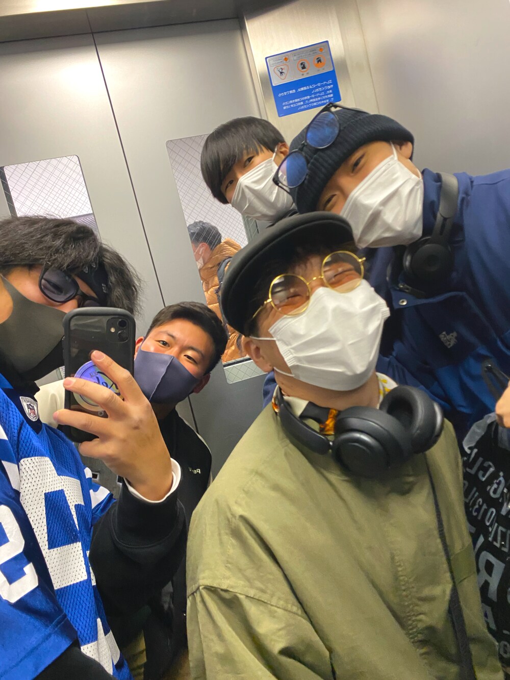 「低身長コーデ、ミリタリーコーデ、革靴、おしゃれさんと繋がりたい、低身長男子」｜「SPINNSの【5色展開】サーモハンチング（ハンチング/ベレー帽、ブラック系）」を使った、たっつん　さん（メンズ・168cm）の春コーディネートの4枚目の写真