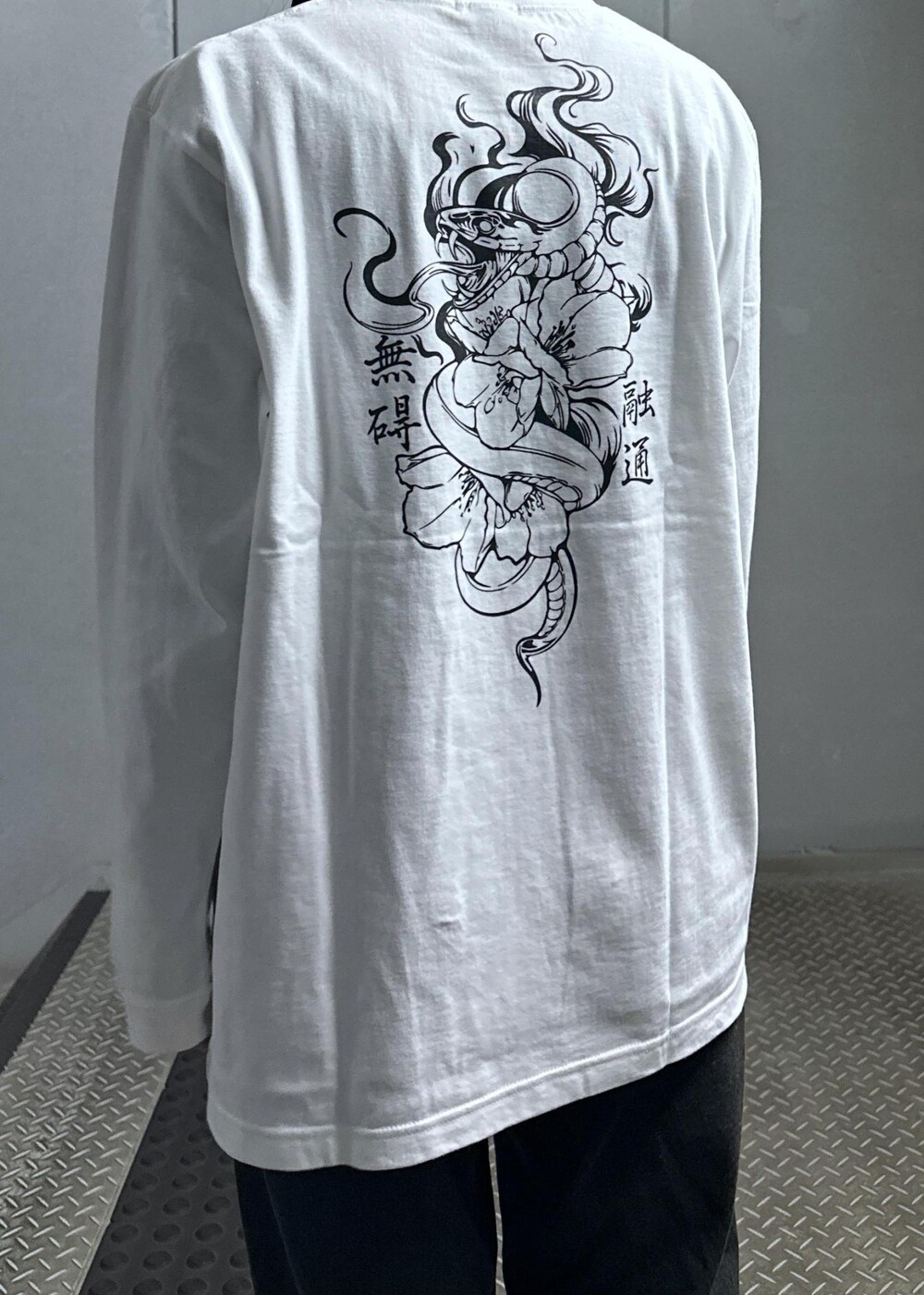 「ロンT、コラボアイテム、JUNRed、ウェーブ、イエベ秋、混合、トップス、Tシャツ/カットソー、ANM95010、JUNRED_limitedorder」｜KONOMIさん（レディース・158cm）の冬コーディネートの6枚目の写真
