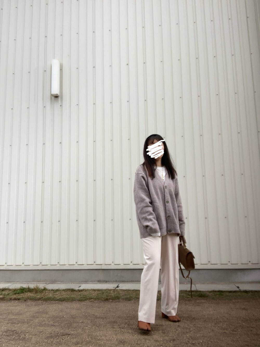 「プチプラ、シーイン、SHIEN、大人カジュアル、UNIQLO、ユニクロ、GU、タックワイドパンツ」｜「GUのアイテム（ニット/セーター、ベージュ系）」を使った、*ponyo*さん（レディース・153cm）の冬コーディネートの2枚目の写真