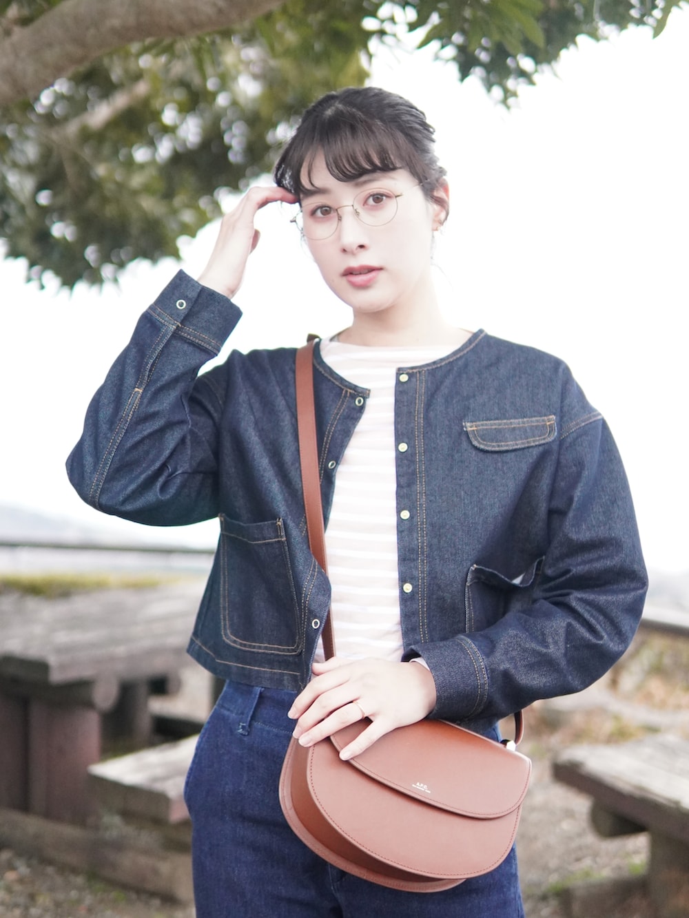 A.P.C.のアイテムを使った「デニムセットアップ」のレディース