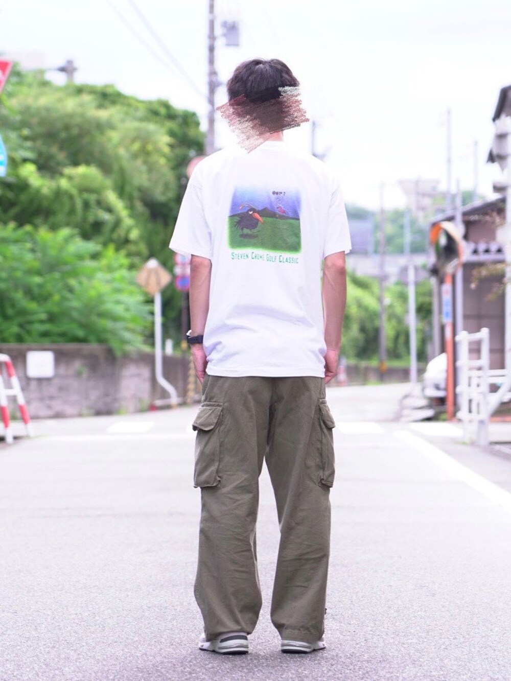 「古着コーデ、古着MIX、ミリタリーパンツ、m47、Tシャツ、カジュアルコーデ」｜「FRUIT OF THE LOOMのアイテム（Tシャツ/カットソー、ホワイト系）」を使った、yu_kiさん（メンズ・175cm）の夏コーディネートの2枚目の写真