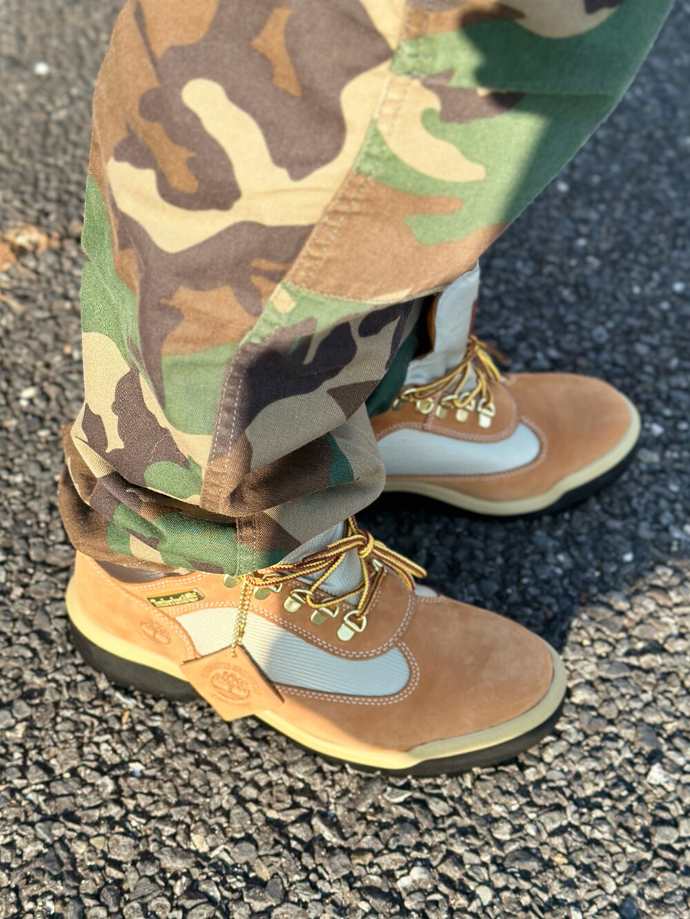 「ダウンジャケット、コーデュロイ、ラガーシャツ、迷彩、カーゴパンツ、Timberland、NEW ERA、YANKEES、タートルネック、ストリート、ラルフローレン、Polo Ralph Lauren、polosport、90'sスタイル、めがね」｜「POLO RALPH LAURENの（MLB）Ralph Lauren ヤンキース キャップ（キャップ、ブルー系）」を使った、 $hinih$さん（メンズ・173cm）の冬コーディネートの5枚目の写真