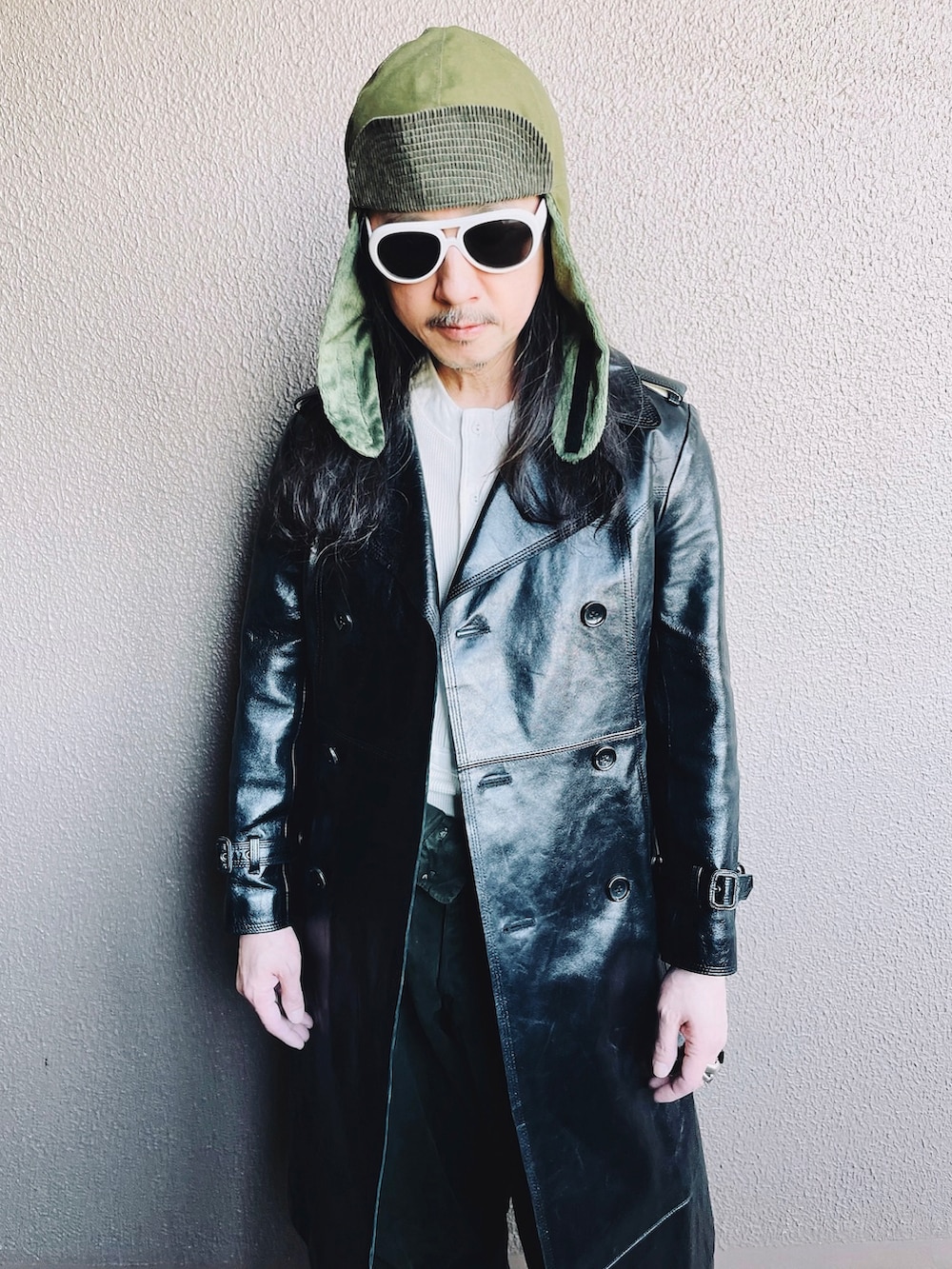 JUNYA WATANABE MANのトレンチコートを使った人気ファッション