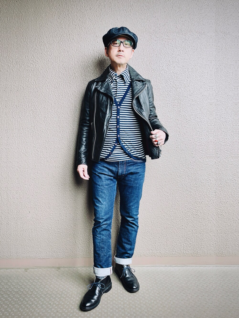 革ジャン。試着で、手をとおしましたが、それ以後きてません。 革ジャン。試着で、手をとおしましたが、それ以後きてません