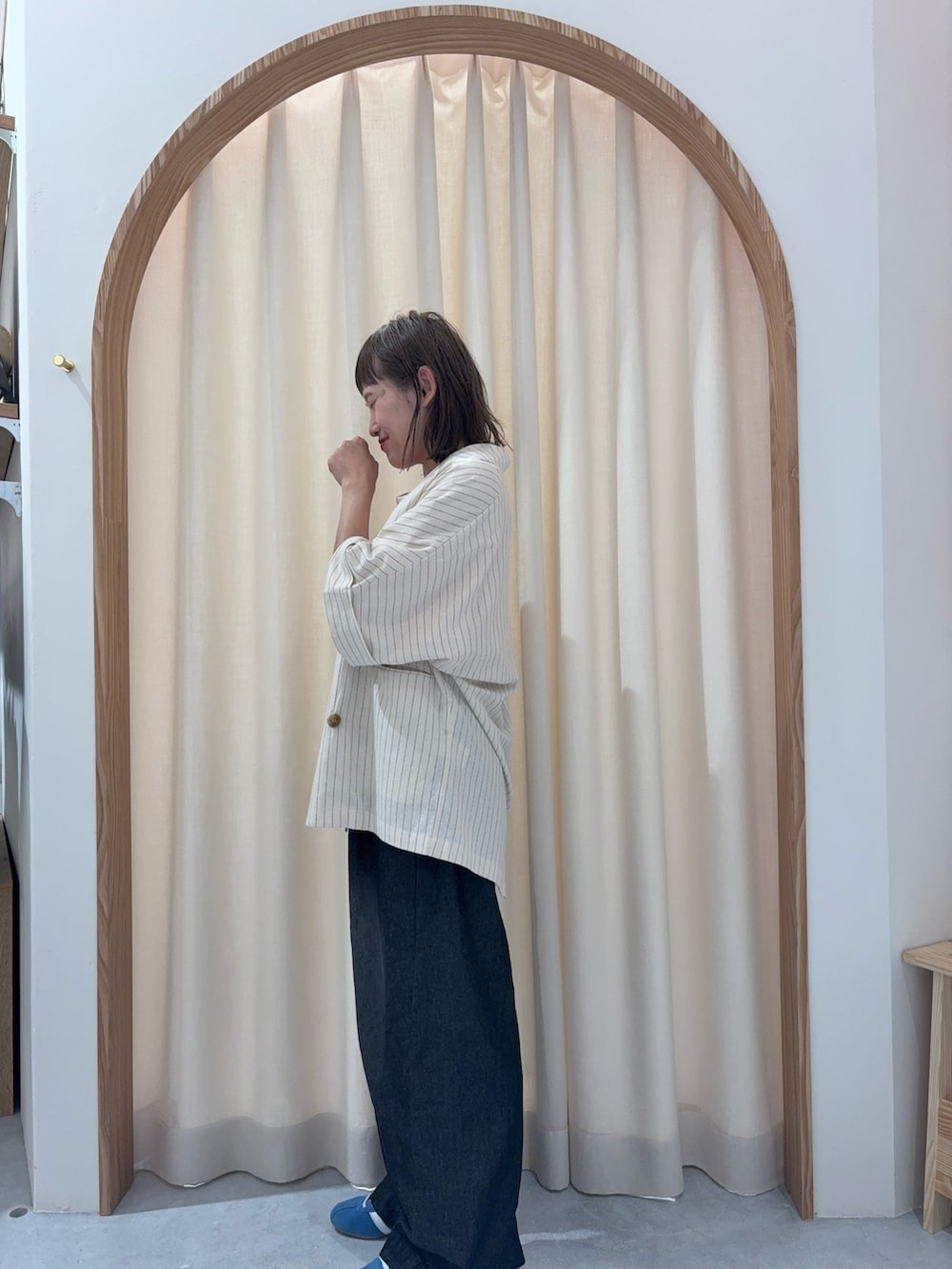 「デニム、夏服コーデ、シンプルスタイル、おでかけコーデ、ゆるコーデ、お出かけコーデ、きれいめコーデ、30代コーデ、淡色コーデ、低身長、低身長コーデ、低身長女子、低身長こーで」｜「CIAOPANIC TYPYのUSAコットン切替プリントTee（Tシャツ/カットソー、ピンク系）」を使った、りーたんさん（骨格ウェーブ・レディース・152cm）の夏コーディネートの2枚目の写真