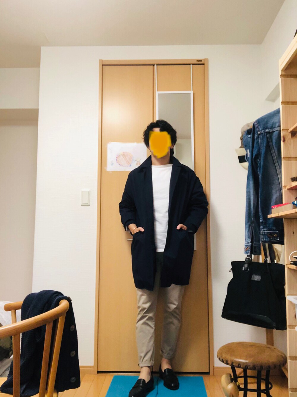 「春夏コーデ、パパコーデ、スプリングコート」｜「UNIQLOのアイテム（デニムパンツ、ベージュ系）」を使った、りさん（メンズ・174cm）の春コーディネートの3枚目の写真