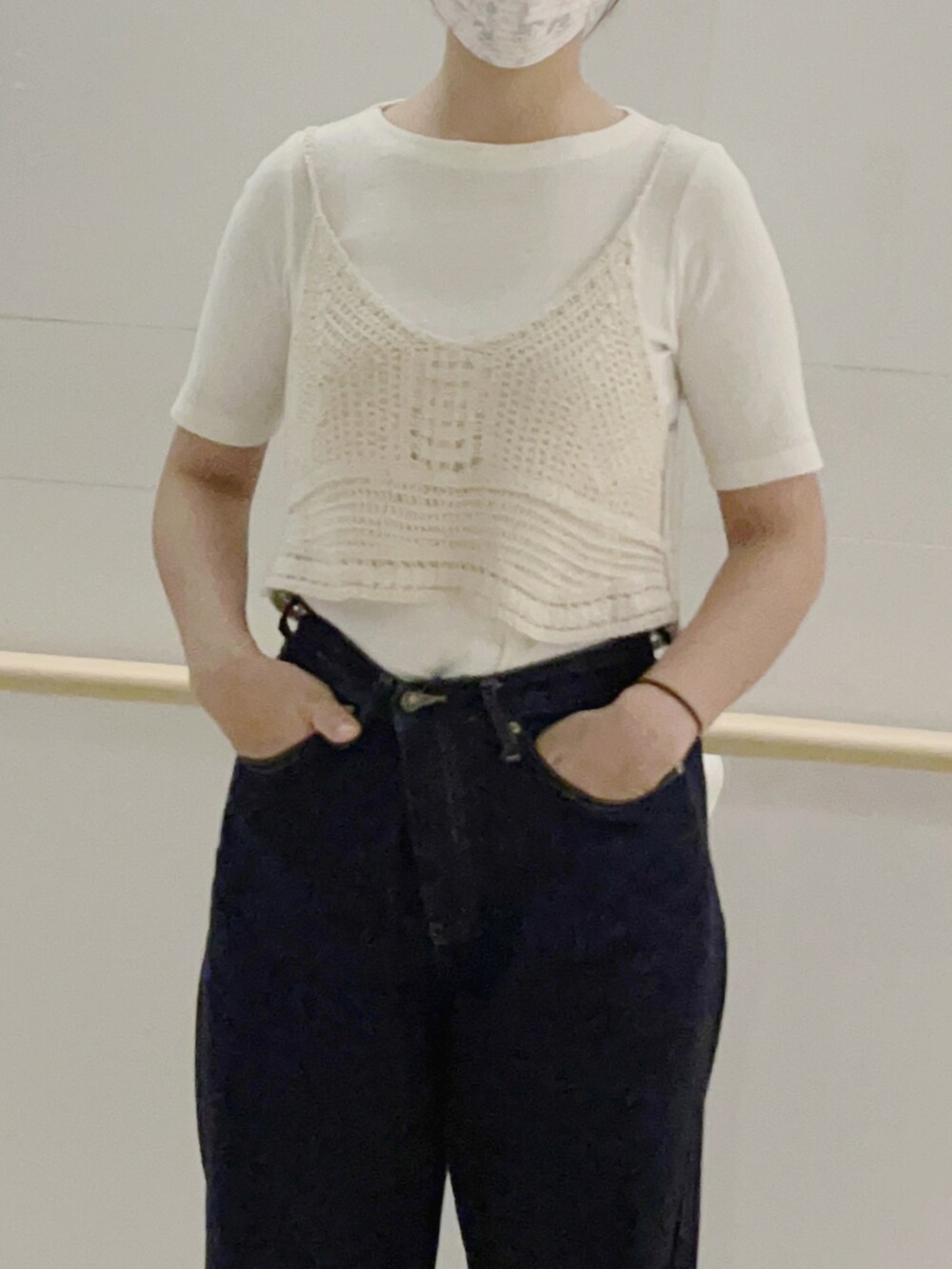 「UNIQLOのワイドフィットカーブジーンズ（デニムパンツ、ブルー系）」を使った、迷Mir /。daily stylさん（レディース・162cm）の夏コーディネートの4枚目の写真