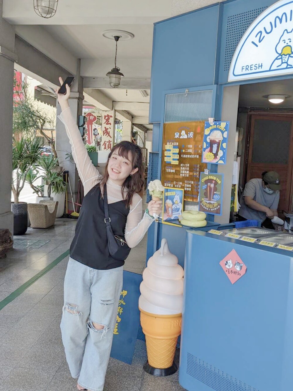 「夏服コーデ」｜「no brandのアイテム（サンダル、ブラック系）」を使った、迷Mir /。daily stylさん（レディース・162cm）の夏コーディネートの2枚目の写真