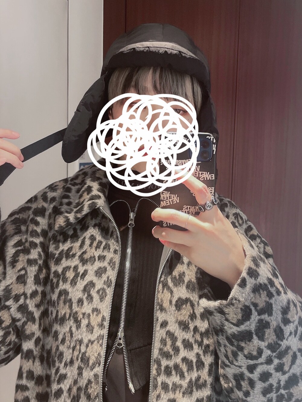 「jouetieのtattooシアートップス（Tシャツ/カットソー、ブラック系）」を使った、ぽぽぬなさん（レディース・167cm）の冬コーディネートの2枚目の写真