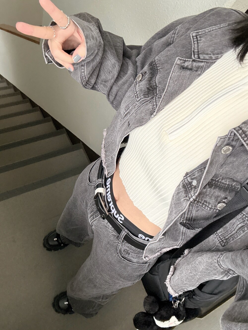 「PAGEBOYのハーフZIPリブハイネックニット（ニット/セーター、ホワイト系）」を使った、ぽぽぬなさん（レディース・167cm）の秋コーディネートの3枚目の写真