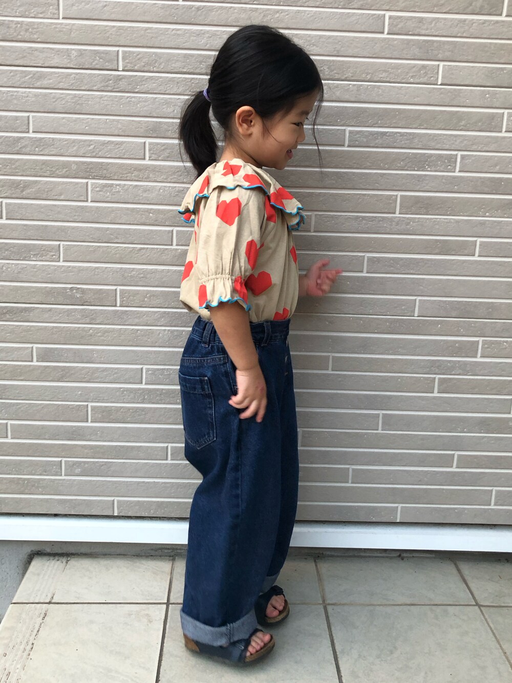 「このスタイルがお気に入り、休日コーデ、夏コーデ、デニムパンツ」｜「MARKEY'Sのアイテム（Tシャツ/カットソー、オレンジ系）」を使った、kikkingumさん（キッズ・100cm）の夏コーディネートの3枚目の写真