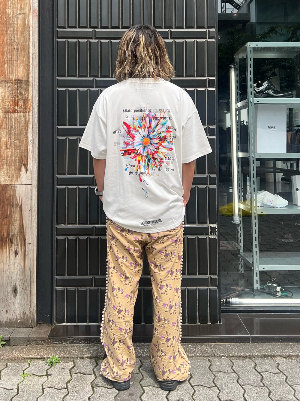 「A4AのA4A/エーフォーエー/BELLIS S/S TEE（Tシャツ/カットソー、ホワイト系）」を使った、keitaさん（メンズ・170cm）の夏コーディネートの2枚目の写真