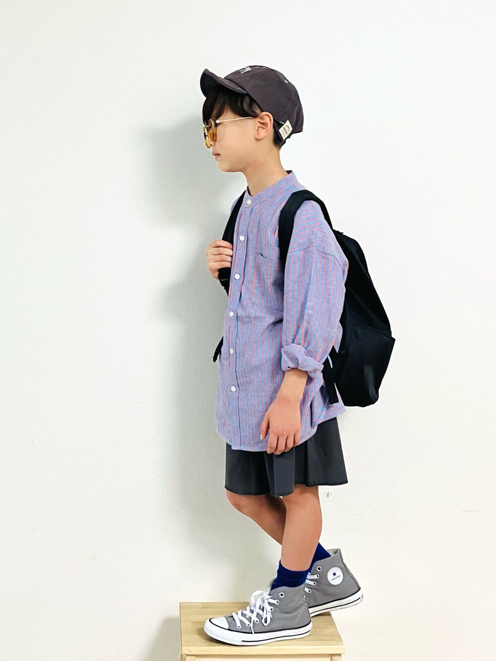 「ショートパンツ、休日スタイル、キャップ、カラーソックス、カラーパンツ」｜「Birthdayのアイテム（キャップ、パープル系）」を使った、syun★さん（キッズ・128cm）の夏コーディネートの4枚目の写真