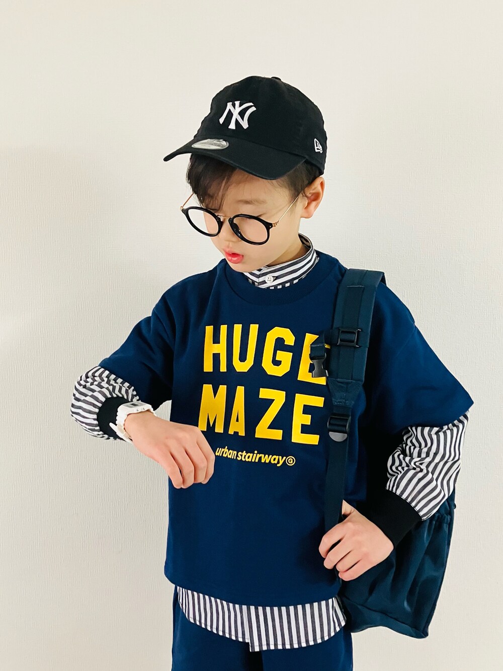 「キッズファッション、レイヤードスタイル、セットアップ、セットアップ風、シャツスタイル、ハーフパンツ、めがね、スウエット、スウエットパンツ、春服みてみて、春コーデ、夏コーデ、キャップ、休日スタイル、アウトドアスタイル」｜「NEW ERAの【NEW ERA】キッズ Child 9TWENTY MLB [BSC]（キャップ、ブラック系）」を使った、syun★さん（キッズ・131cm）の春コーディネートの3枚目の写真