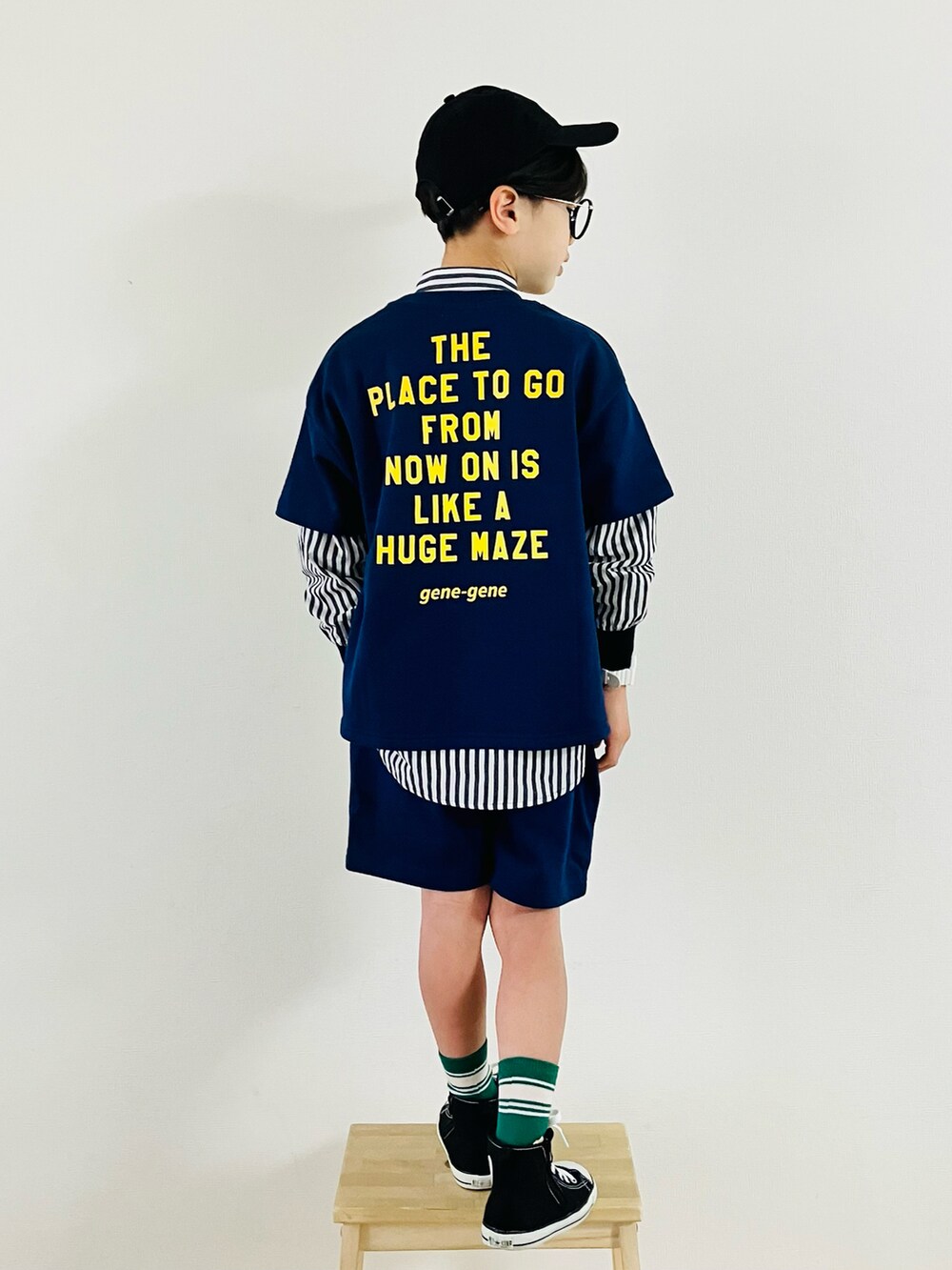 「キッズファッション、レイヤードスタイル、セットアップ、セットアップ風、シャツスタイル、ハーフパンツ、めがね、スウエット、スウエットパンツ、春服みてみて、春コーデ、夏コーデ、キャップ、休日スタイル、アウトドアスタイル」｜「NEW ERAの【NEW ERA】キッズ Child 9TWENTY MLB [BSC]（キャップ、ブラック系）」を使った、syun★さん（キッズ・131cm）の春コーディネートの2枚目の写真