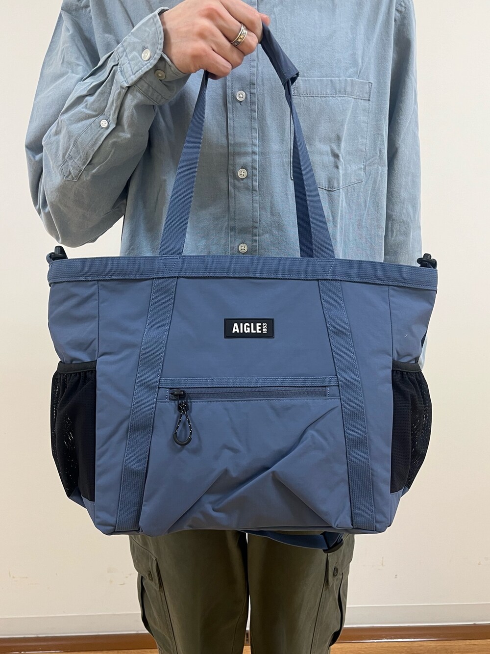 「AIGLEのアイテム（ジャケット/アウター、ブラック系）」を使った、Yoshiさん（メンズ・181cm）の冬コーディネートの5枚目の写真
