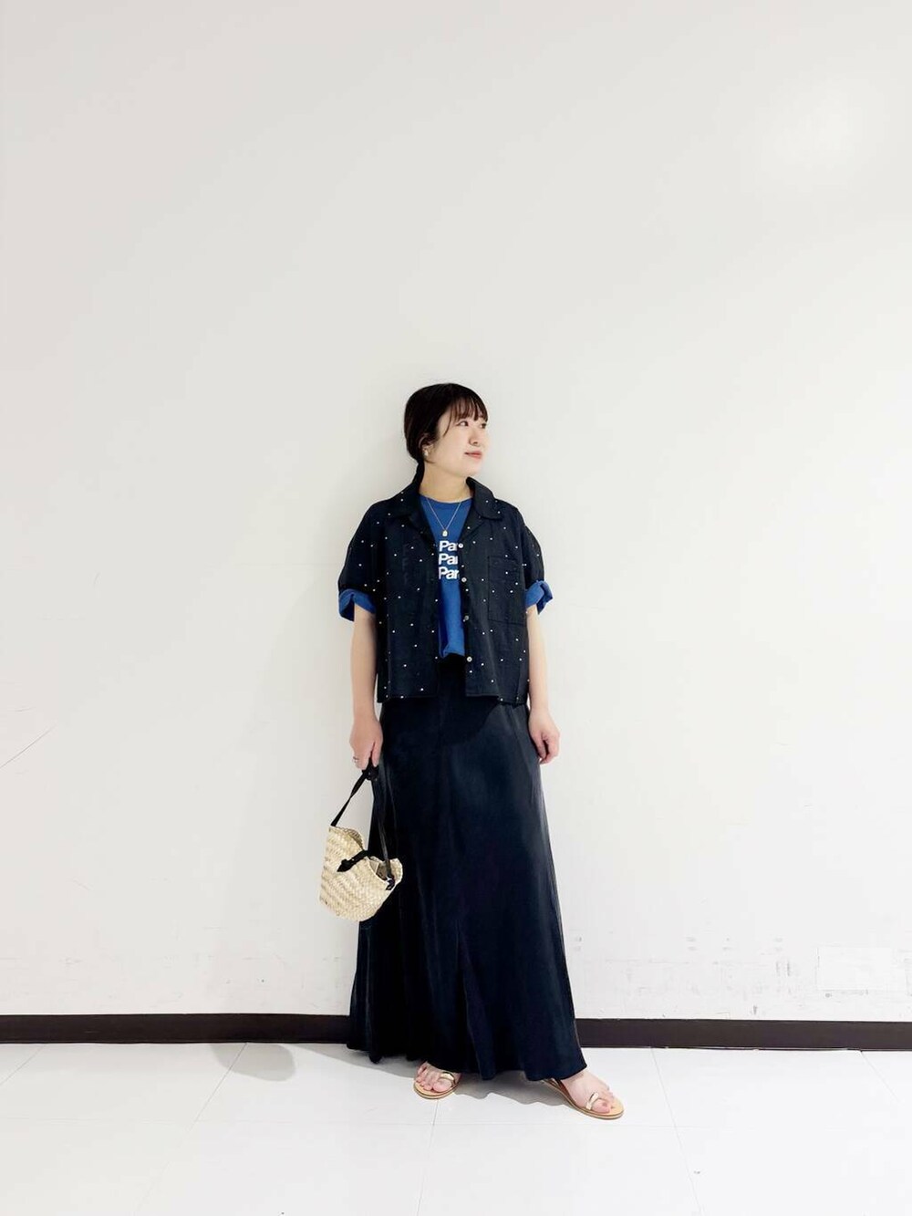 「大人カジュアル、Tシャツ、ママコーデ、サンダル、低身長、休日コーデ、newarrival、低身長コーデ、30代、体型カバー、紫外線対策、ママの体型カバー、149cm、下半身太め、30代後半」|「SMELLYのSMELLY so’ rectangle plate necklace(ネックレス、ゴールド系)」を使った、maaamii02さん(レディース・150cm)の夏コーディネートの6枚目の写真