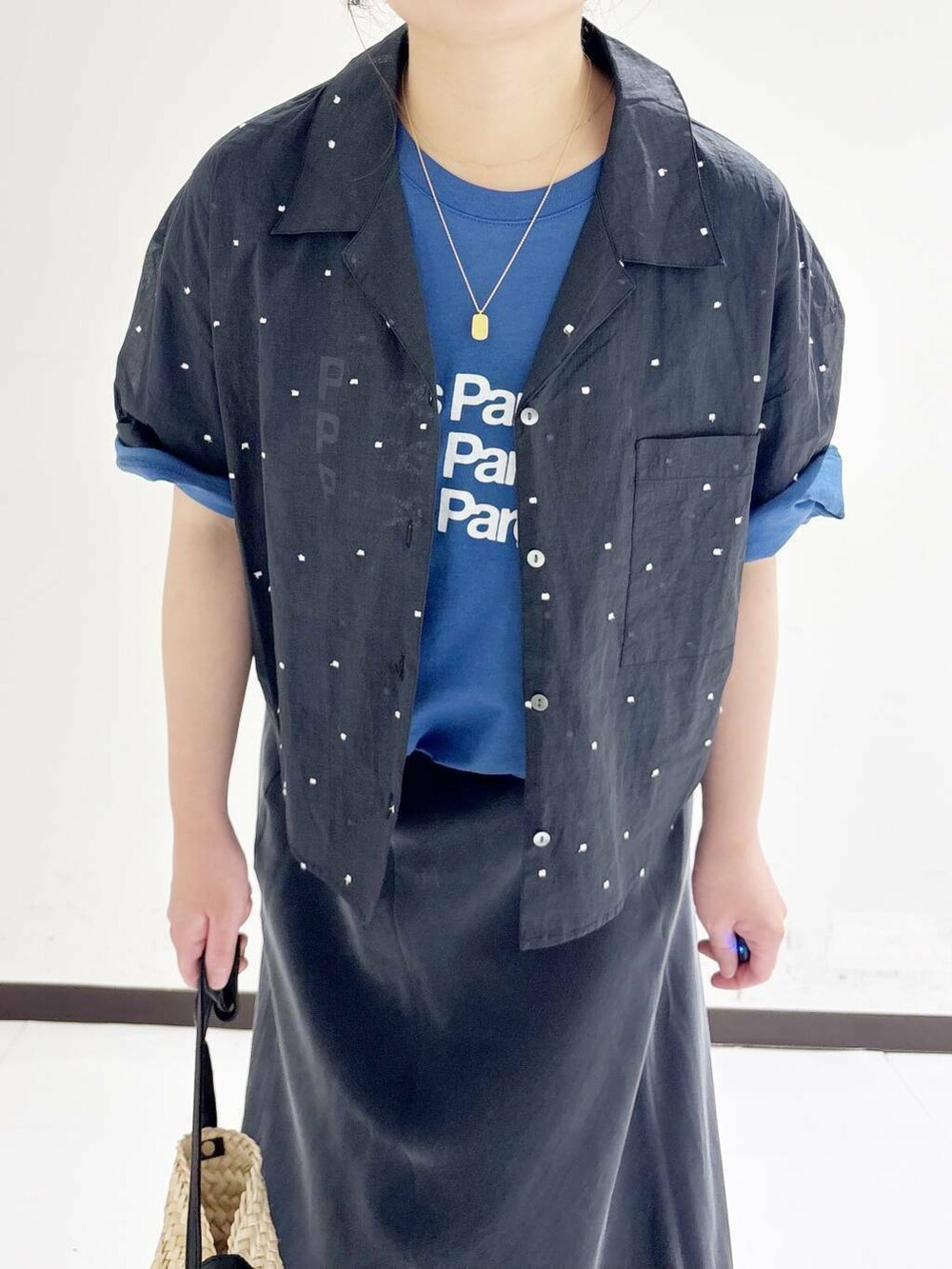 「大人カジュアル、Tシャツ、ママコーデ、サンダル、低身長、休日コーデ、newarrival、低身長コーデ、30代、体型カバー、紫外線対策、ママの体型カバー、149cm、下半身太め、30代後半」|「SMELLYのSMELLY so’ rectangle plate necklace(ネックレス、ゴールド系)」を使った、maaamii02さん(レディース・150cm)の夏コーディネートの7枚目の写真