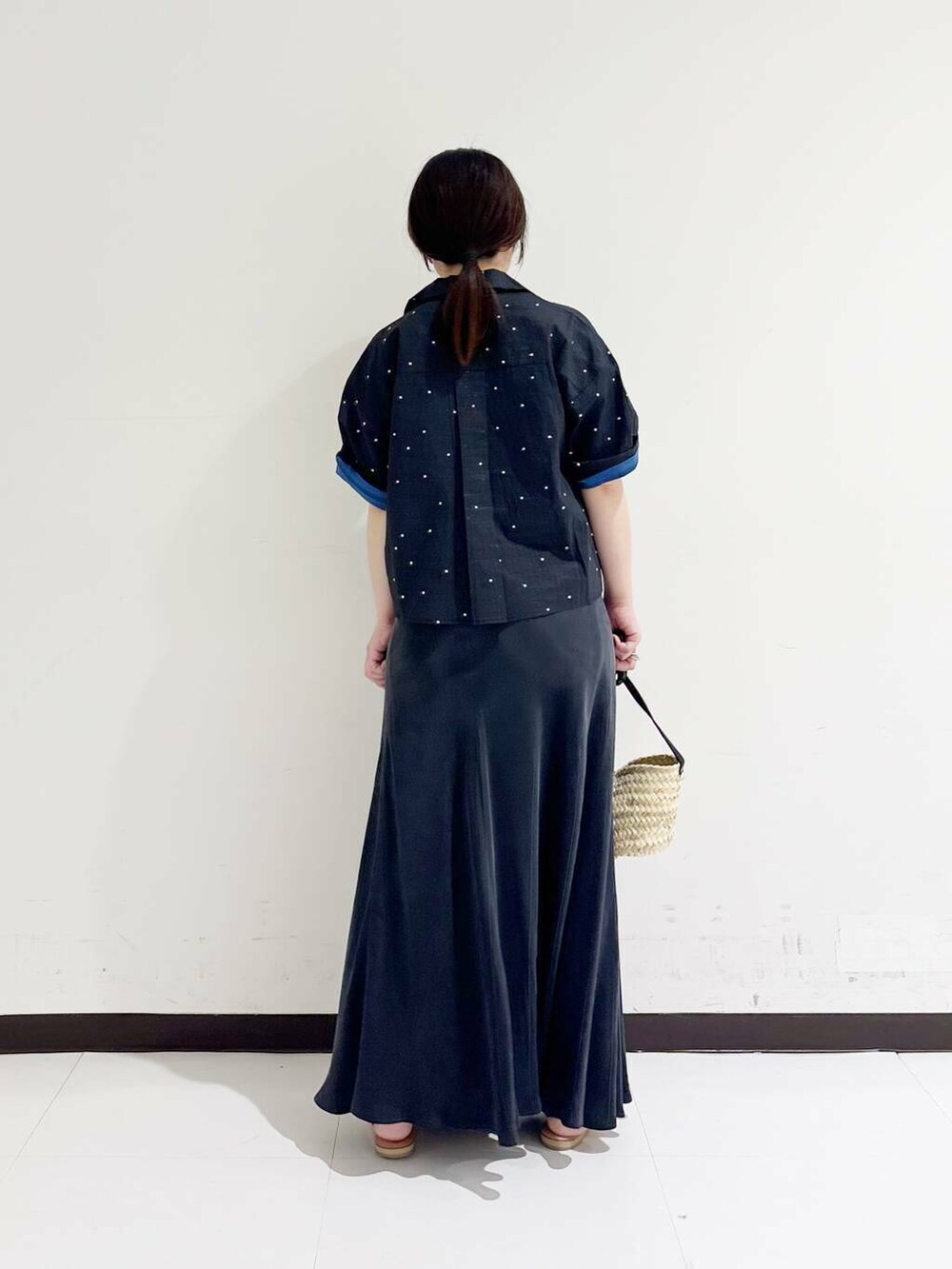 「大人カジュアル、Tシャツ、ママコーデ、サンダル、低身長、休日コーデ、newarrival、低身長コーデ、30代、体型カバー、紫外線対策、ママの体型カバー、149cm、下半身太め、30代後半」|「SMELLYのSMELLY so’ rectangle plate necklace(ネックレス、ゴールド系)」を使った、maaamii02さん(レディース・150cm)の夏コーディネートの3枚目の写真