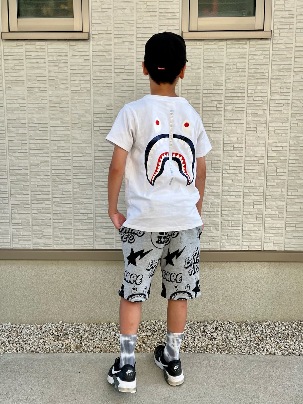 A BATHING APEのスウェットパンツを使ったキッズ人気ファッション