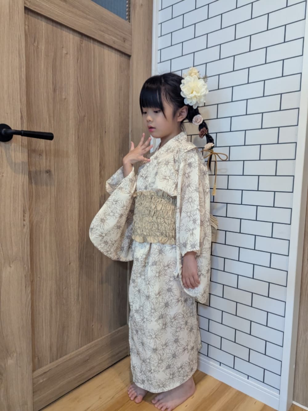 「夏祭り、お祭りコーデ、お祭り、子供服コーデ、キッズコーデ、浴衣、夏、夏コーデ」｜「pairmanonのアイテム（浴衣、ベージュ系）」を使った、RenRenさん（キッズ・110cm）の夏コーディネートの3枚目の写真