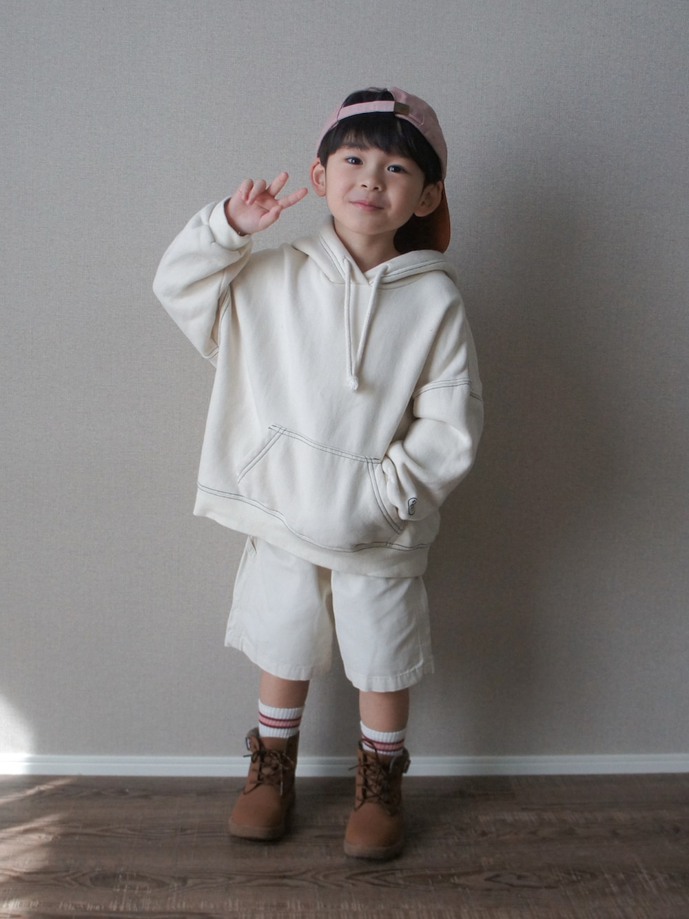 R E Oさんの（韓国子供服）を使ったコーディネートの2枚目の写真