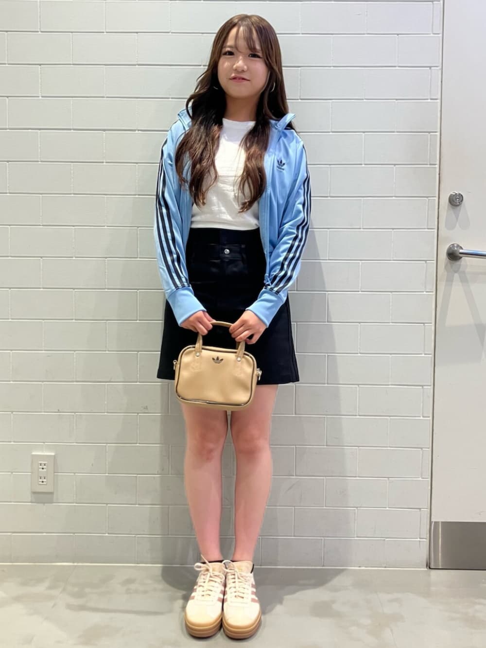 USED》》 adidas originals 普段コーデの人気ベーシックカラー 1756461790.jpg