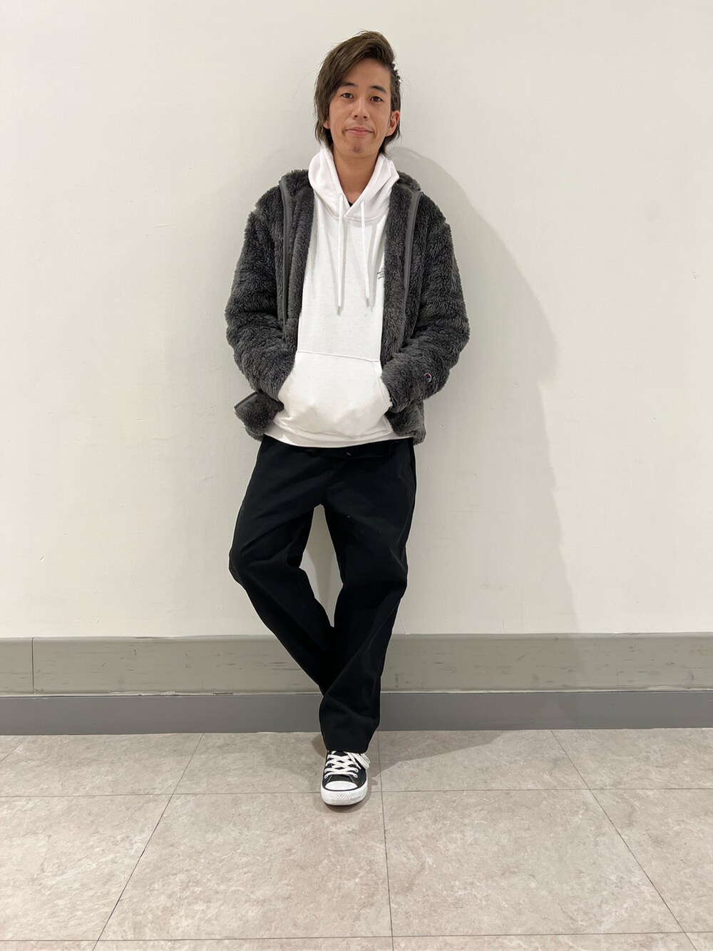「THE SHOP TK のアイテム（ジャケット/アウター、グレー系）」を使った、hu_tosiさん（メンズ・168cm）の秋コーディネートの2枚目の写真