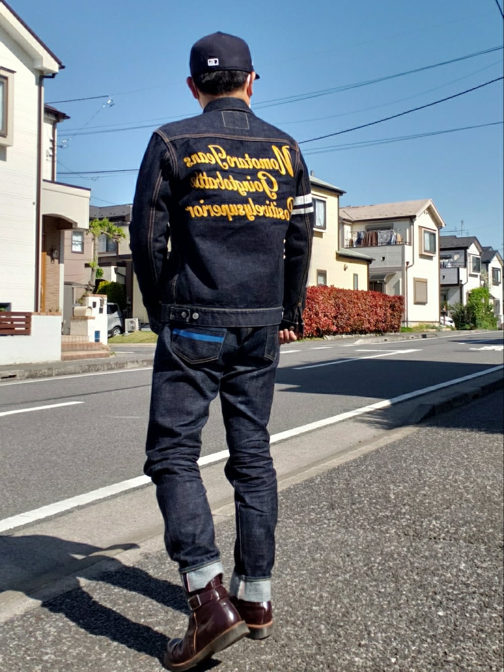 「休日スタイル、NEW ERA、デニデニ、桃太郎ジーンズ、Dr.Martens、お洒落さんとつながりたい、いいね、save、フォローお願いします🤑」|「桃太郎ジーンズのアイテム(ジャケット/アウター、ブルー系)」を使った、@くうすけ🍀さん(メンズ・168cm)の春コーディネートの2枚目の写真