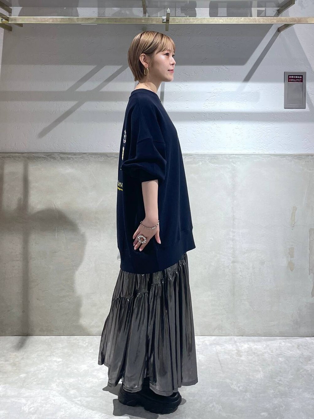 「LOWRYS FARM」｜「LOWRYS FARMのストレッチスニーカーブーツ　133385（ブーツ、ブラック系）」を使った、Minaさん（レディース・153cm）の秋コーディネートの2枚目の写真