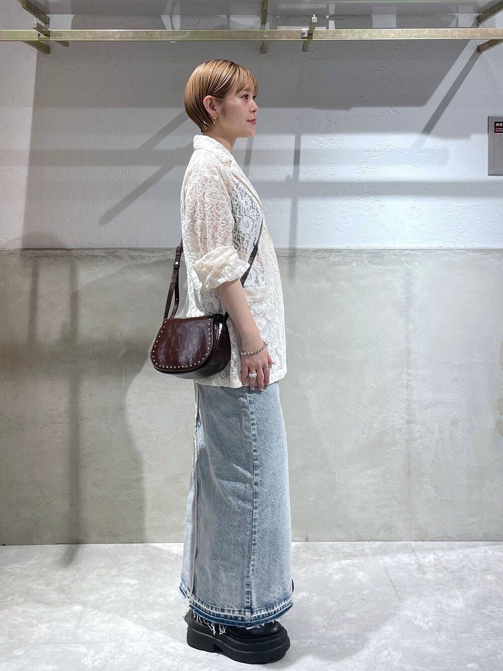 「LOWRYS FARM」｜「LOWRYS FARMのＣＯＮＥ／タイトロングＳＫ 131362（スカート、ブルー系）」を使った、Minaさん（レディース・153cm）の夏コーディネートの2枚目の写真