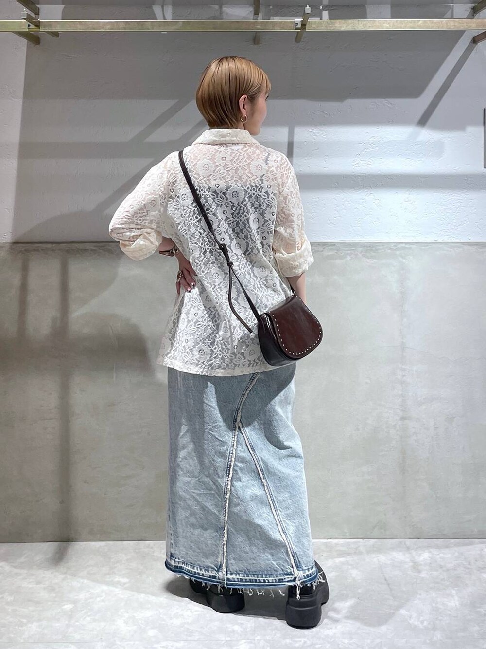 「LOWRYS FARM」｜「LOWRYS FARMのＣＯＮＥ／タイトロングＳＫ 131362（スカート、ブルー系）」を使った、Minaさん（レディース・153cm）の夏コーディネートの3枚目の写真