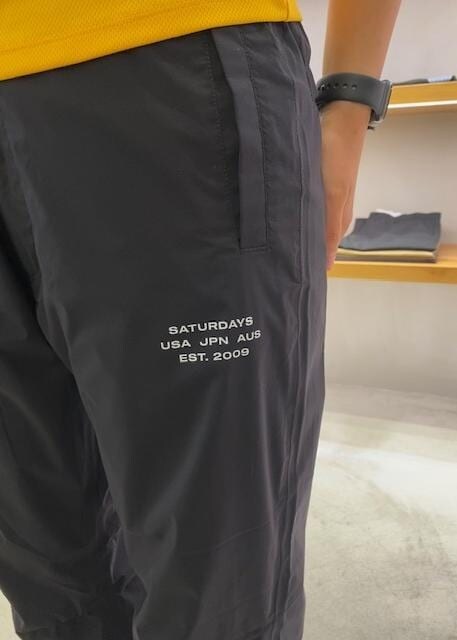 「Saturdays NYCのSteff Fitted LS Top(Tシャツ/カットソー、イエロー系)」を使った、yzkさん(レディース・163cm)の秋コーディネートの2枚目の写真