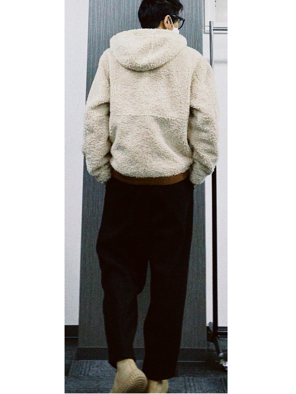 「大人カジュアル、カジュアル、ボアジャケット、ワイドパンツ、ZARA、GU、ゆるコーデ、リラックススタイル、ベージュ、ブラック、もこもこ、かわいい、いいね、save、フォローお願いします🤑、instagramフォローお願いします、週末」｜「ZARAのアイテム（その他アウター、ベージュ系）」を使った、oregaanpさん（メンズ・180cm）の冬コーディネートの2枚目の写真