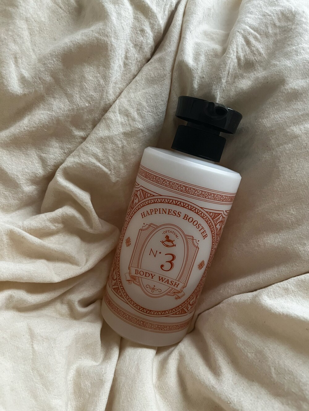 その他の石鹸/ボディソープを着用したレディースの秋コーディネートの3枚目の写真