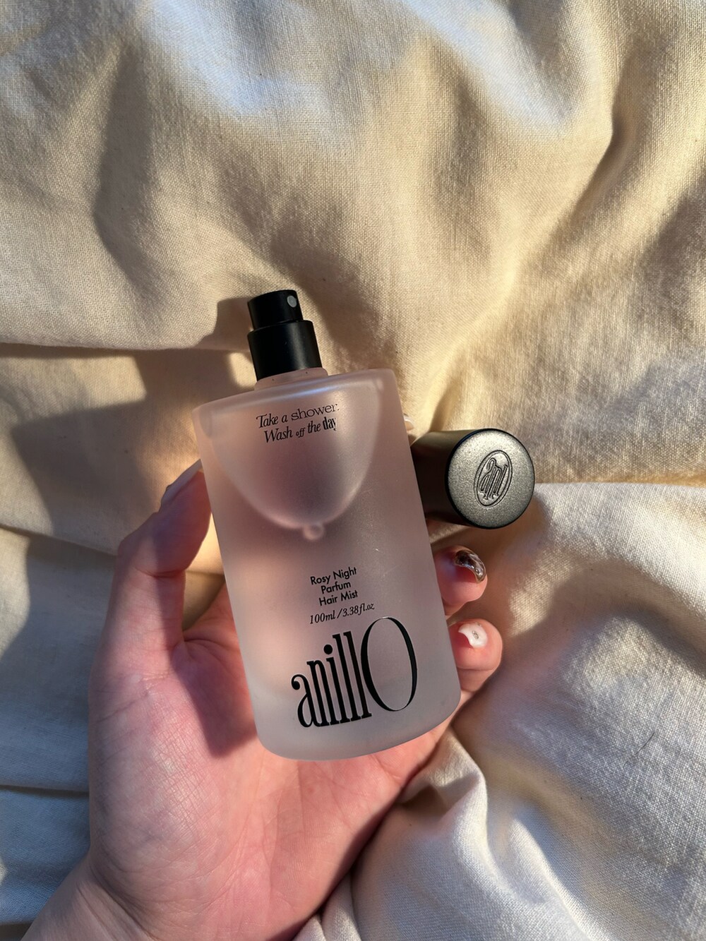 その他のヘアオイル/ヘアミルク、その他のボディスクラブ/ピーリングを着用したレディースの秋コーディネートの2枚目の写真