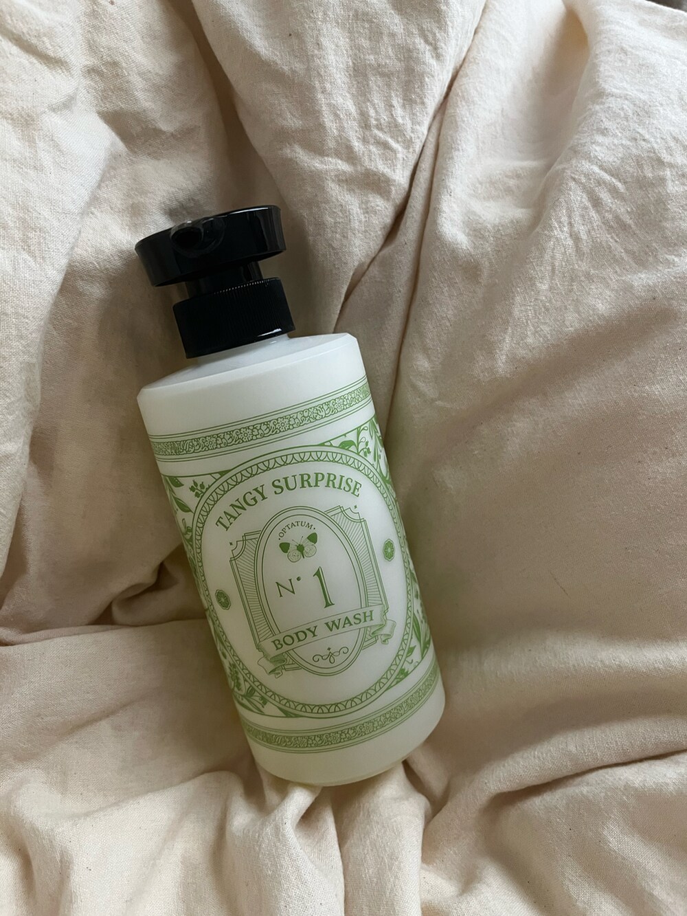 その他の石鹸/ボディソープを着用したレディースの秋コーディネートの2枚目の写真