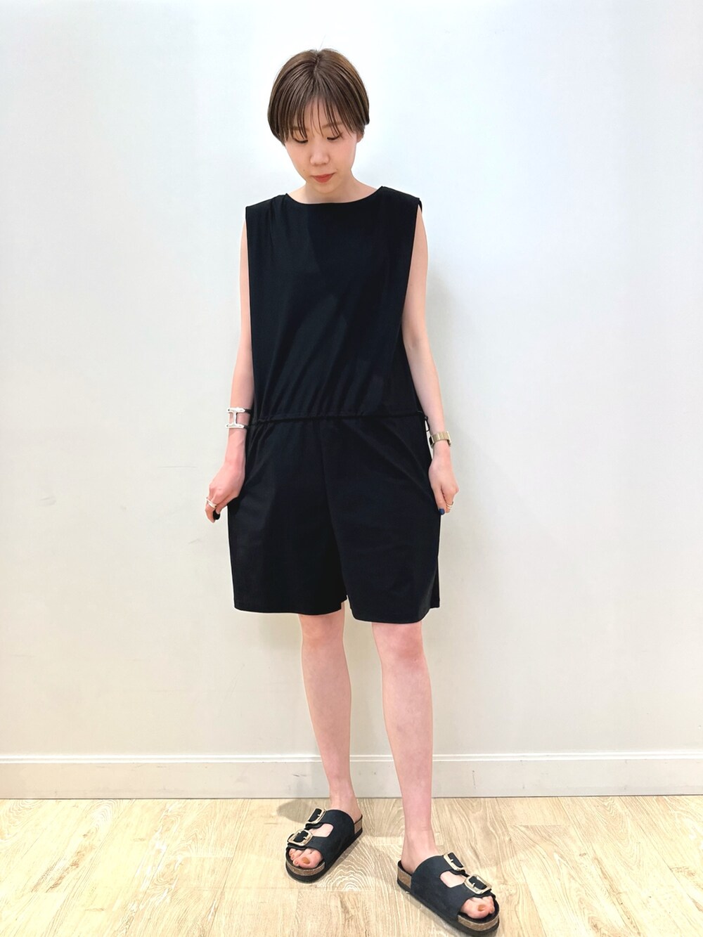 「レジャースタイル、オールインワン、初夏コーデ、夏、休日コーデ、ＵＶカット、UV対策」｜「NOLLEY’Sの◇【WEB限定】アクティビティシリーズ《高機能素材》UVカットショートオールインワン（つなぎ/オールインワン、ブラック系）」を使った、sakakibaraさん（レディース・168cm）の春コーディネートの7枚目の写真