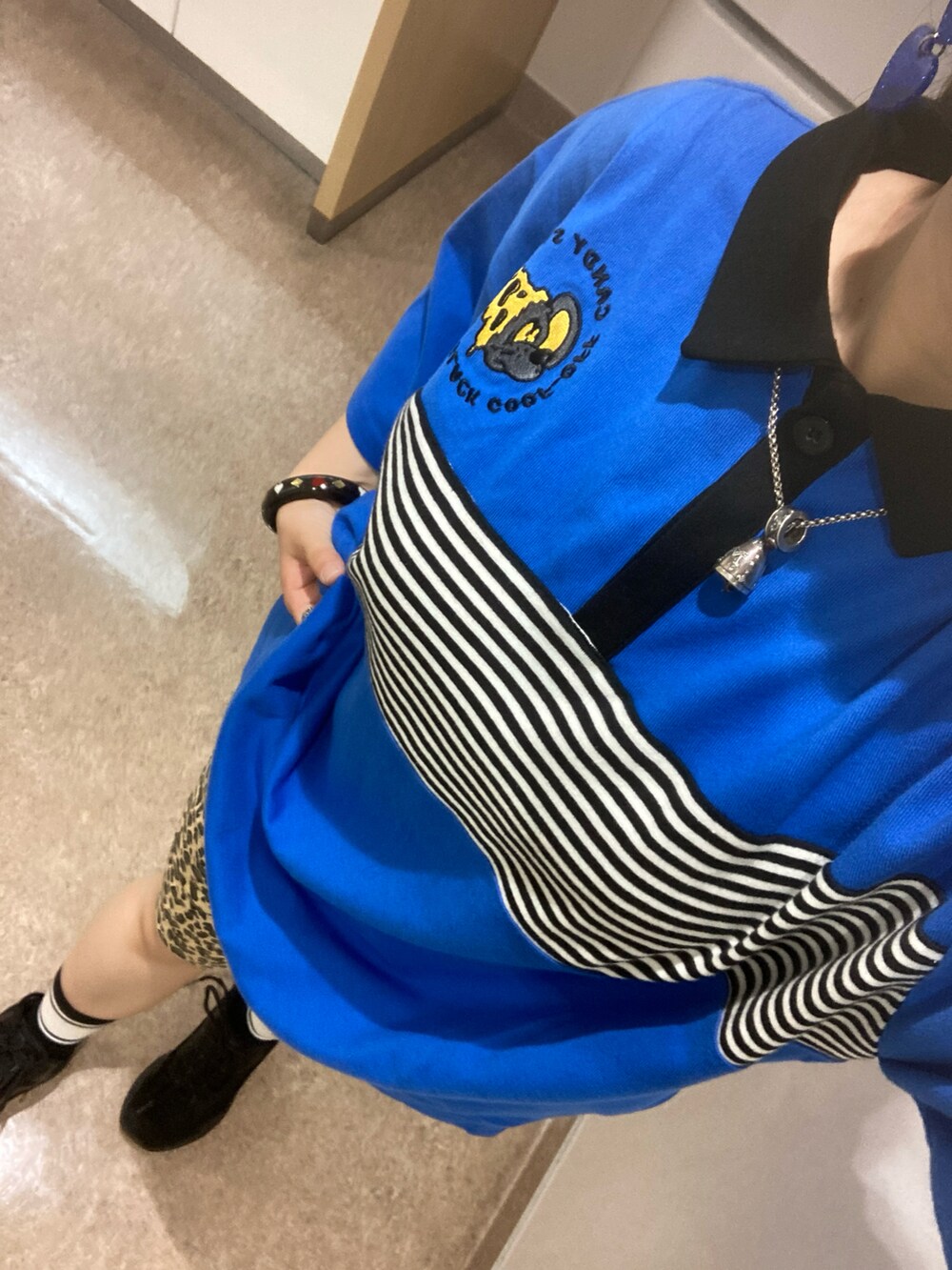 「COOKMANのCookman クックマン シェフショートパンツ レオパード（その他パンツ、ベージュ系）」を使った、ねむたさのきわみさん（レディース・153cm）の夏コーディネートの3枚目の写真
