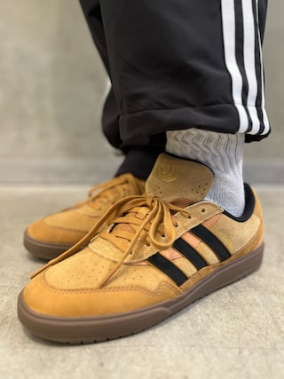 2XLサイズ 新品 adidas タイショーン トラックパンツ adidas パンツ タイショーン トラックパンツ（ジェンダー