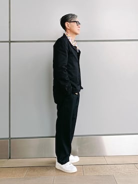 BLACK COMME des GARCONSのセットアップを使った人気ファッション