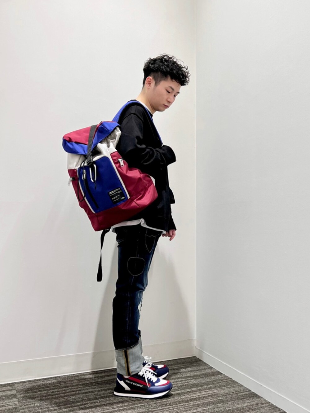 「カジュアル、星条旗、ootd、armaniexchange、今日のコーデ、アルマーニエクスチェンジ、いいね、save、フォローお願いします🤑、axchange、AXchanger、デニムっていいよね」|「ARMANI EXCHANGEの【A|Xアルマーニ エクスチェンジ】ロゴ レースアップスニーカー(スニーカー、ブルー系)」を使った、🔩J.HARAさん(メンズ・167cm)の夏コーディネートの2枚目の写真