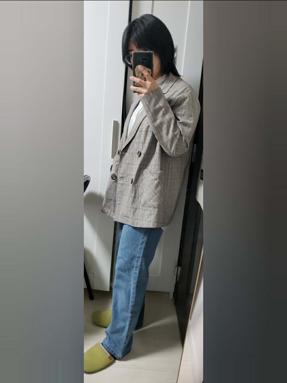 「moment+のアイテム（デニムパンツ、ブルー系）」を使った、yukifashioさん（レディース・153cm）の冬コーディネートの2枚目の写真