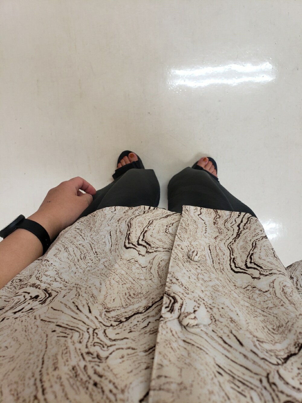「179/WGのアイテム（シャツ/ブラウス、ベージュ系）」を使った、yukifashioさん（レディース・153cm）の夏コーディネートの3枚目の写真