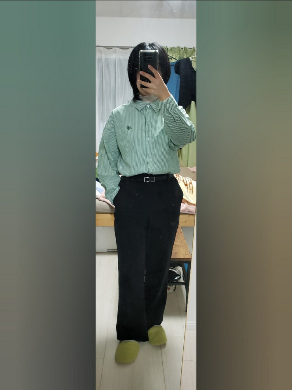 「靴下屋のアイテム（ソックス/靴下、グリーン系）」を使った、yukifashioさん（レディース・153cm）の秋コーディネートの2枚目の写真