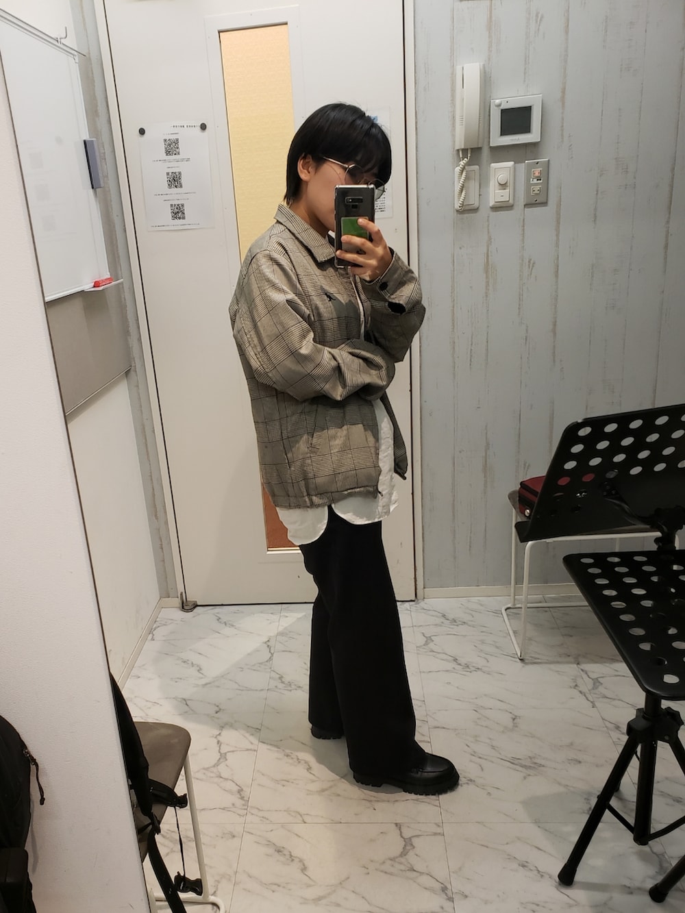 「KANGOLのアイテム（ブルゾン、グレー系）」を使った、yukifashioさん（レディース・153cm）の春コーディネートの2枚目の写真