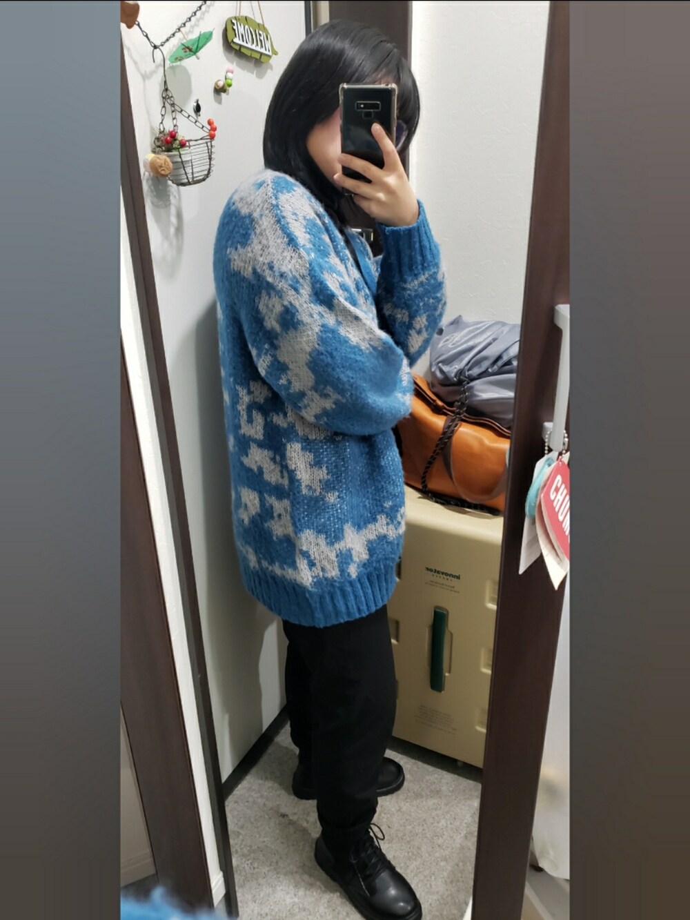 「LAKOLEのアイテム（ニット/セーター、ブルー系）」を使った、yukifashioさん（レディース・153cm）の冬コーディネートの2枚目の写真