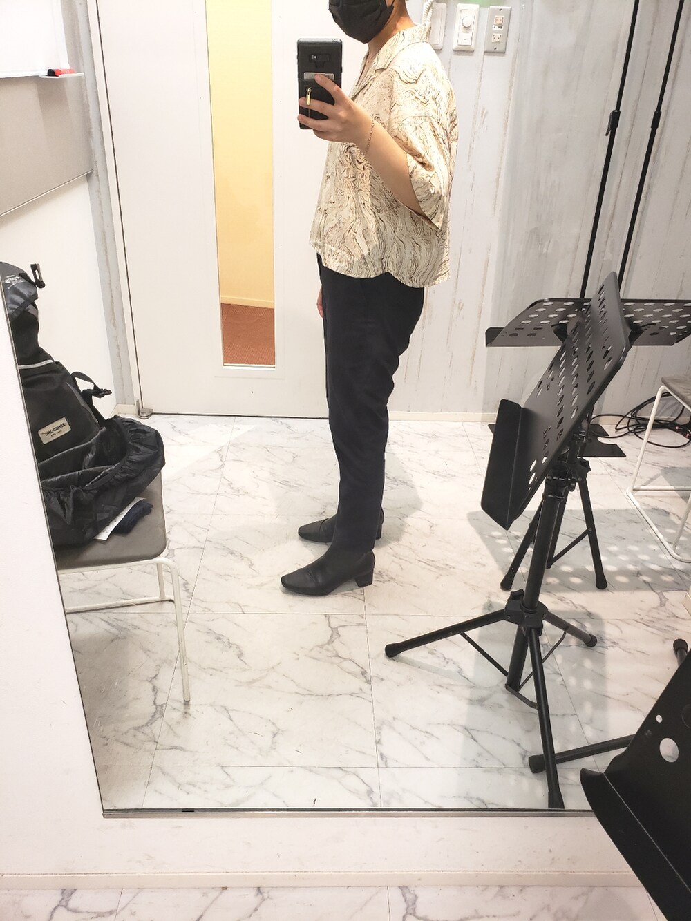 「UNIQLOのアイテム（パンツ、ブラック系）」を使った、yukifashioさん（レディース・153cm）の夏コーディネートの3枚目の写真