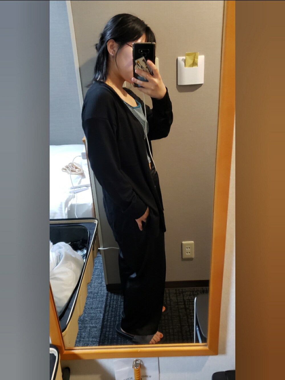 「earth music&ecologyのアイテム（タンクトップ、ブルー系）」を使った、yukifashioさん（レディース・153cm）の春コーディネートの2枚目の写真